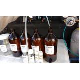 amostragem de água para análises químicas